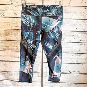Fabletics Mid Rise Powerhold Capri tropical palm print